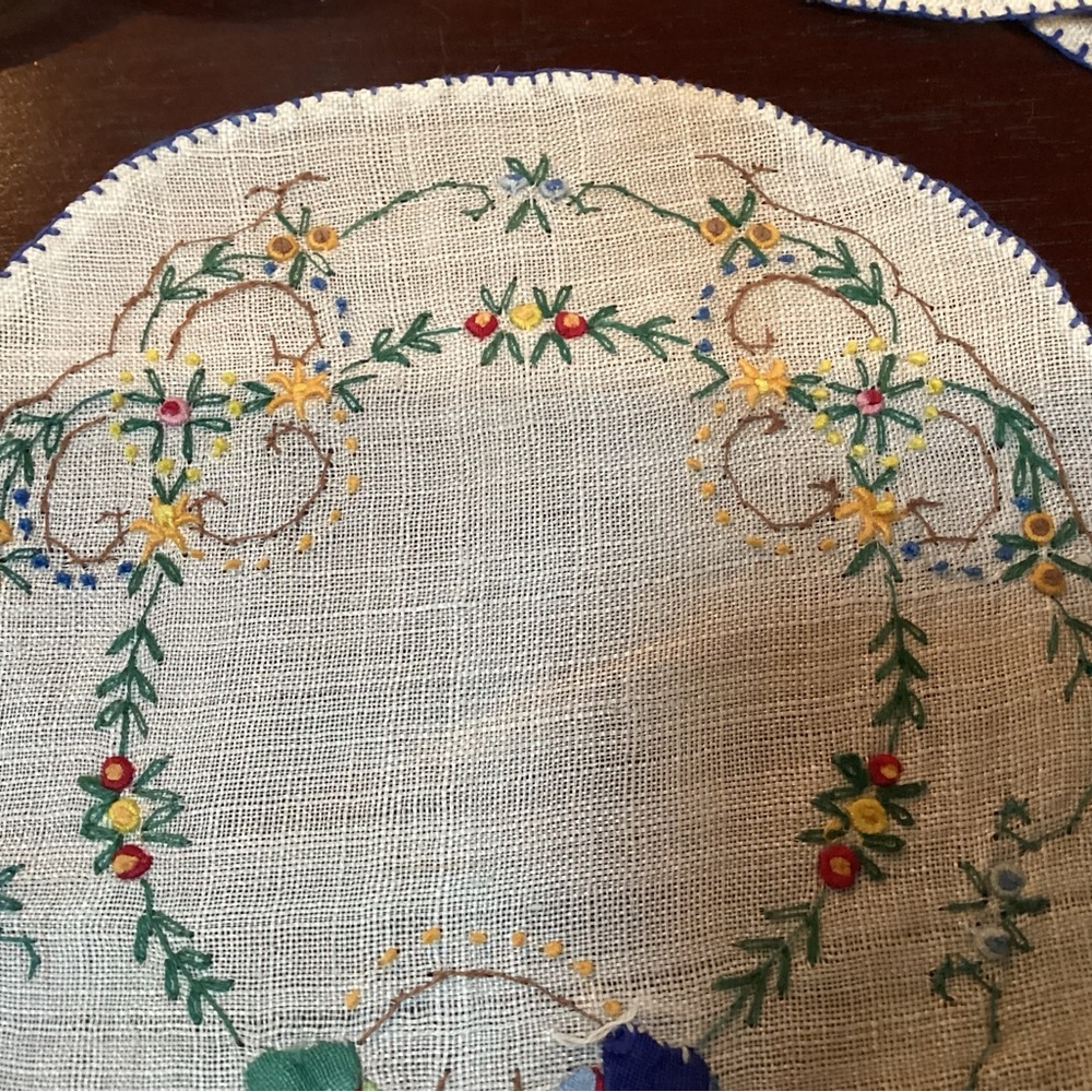 Hand-Embroidered Linen Cocktail Rounds - Picture 4 of 7